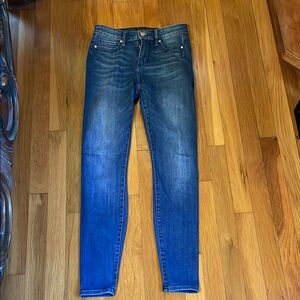 White House Black Market High Rise Blue Skinny Legging “Jeanie Denim” XS Exc